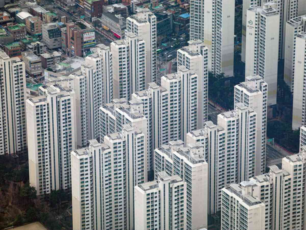 1.  Gyeonggi & Seoul